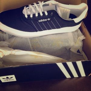 Classic Black Adidas Sneakers/Skate Shoes